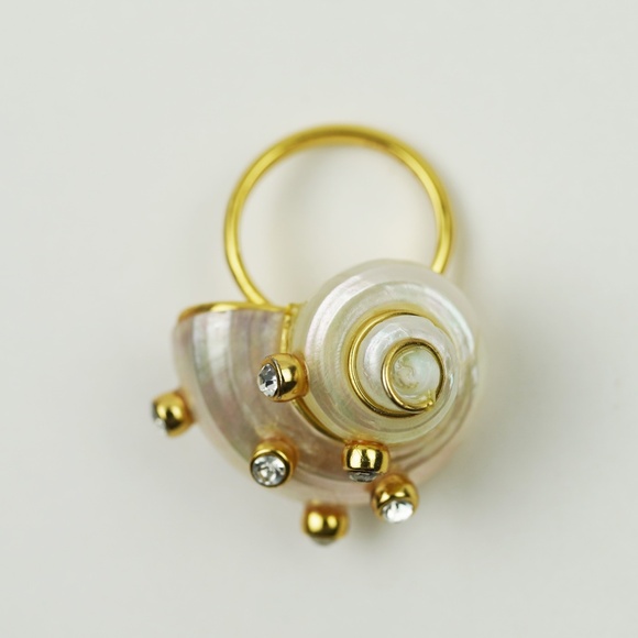 New JCREW Size 8 Seashell Ring with Crystals in Gold and Pearl $49 CG714 - Picture 4 of 6